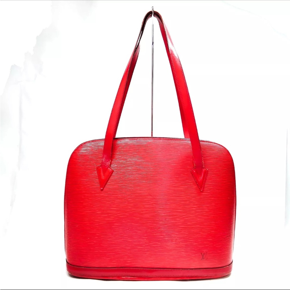 ❌SOLD❌Authentic Louis Vuitton Lussac Red Epi Shoulder Bag